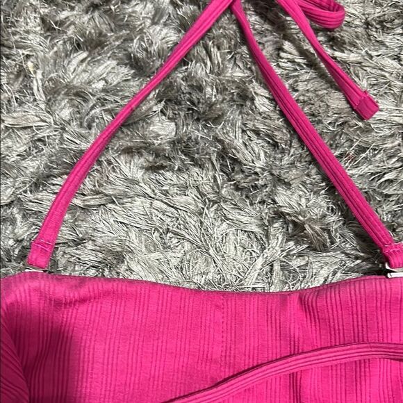 Vibrant Pink Bikini Set size small - Picture 7 of 9